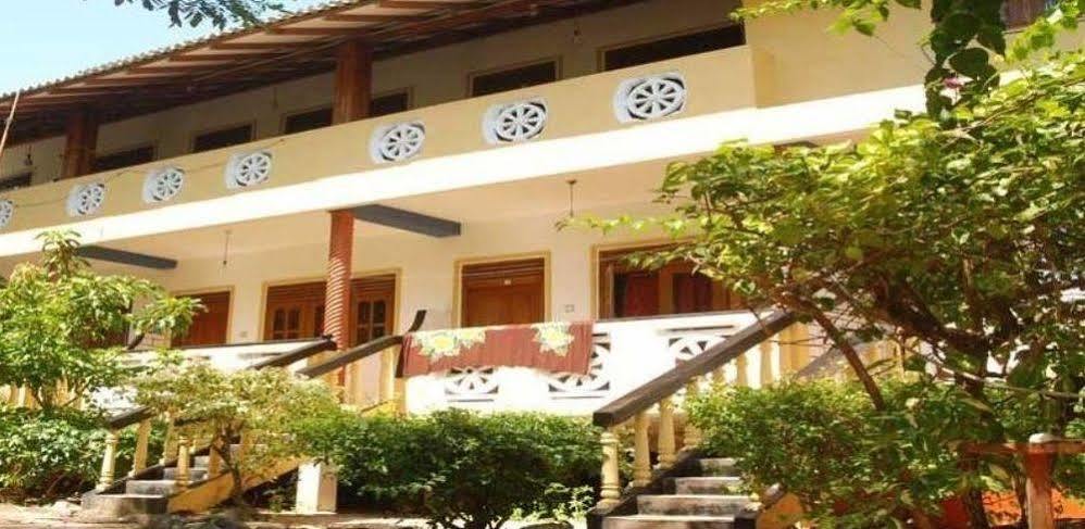 Dinu'S Resort Talaramba Экстерьер фото